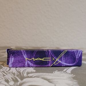 MAC Cosmetics X Lisa Powder Kiss Liquid Lipcolour In Fashion Sweetie